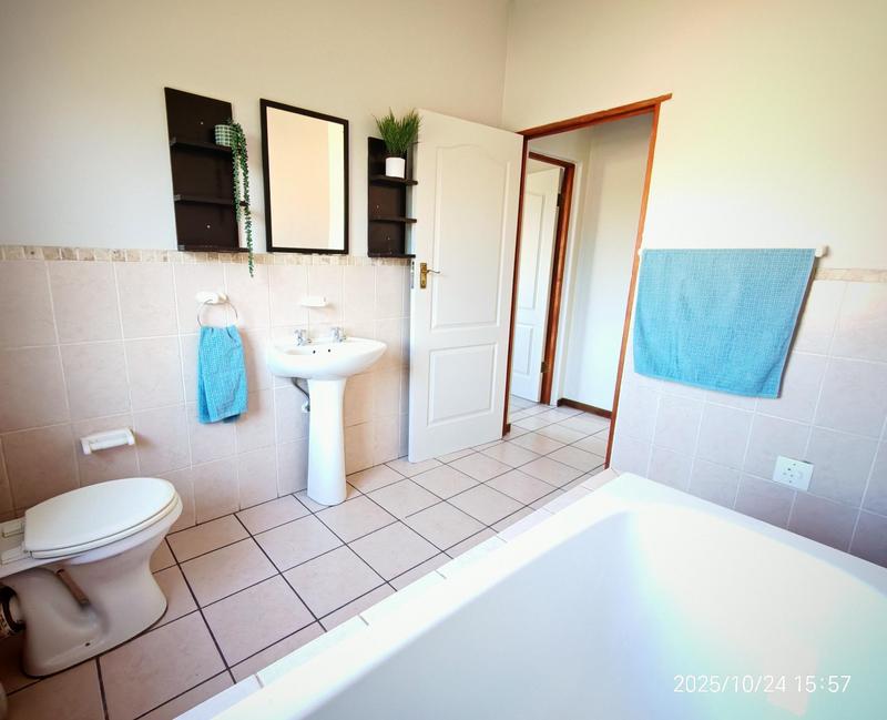 To Let 2 Bedroom Property for Rent in Waterval East North West